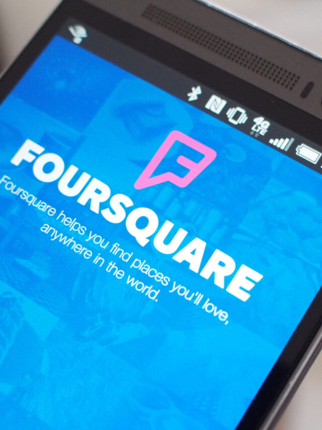 Запуск приложения FourSquare