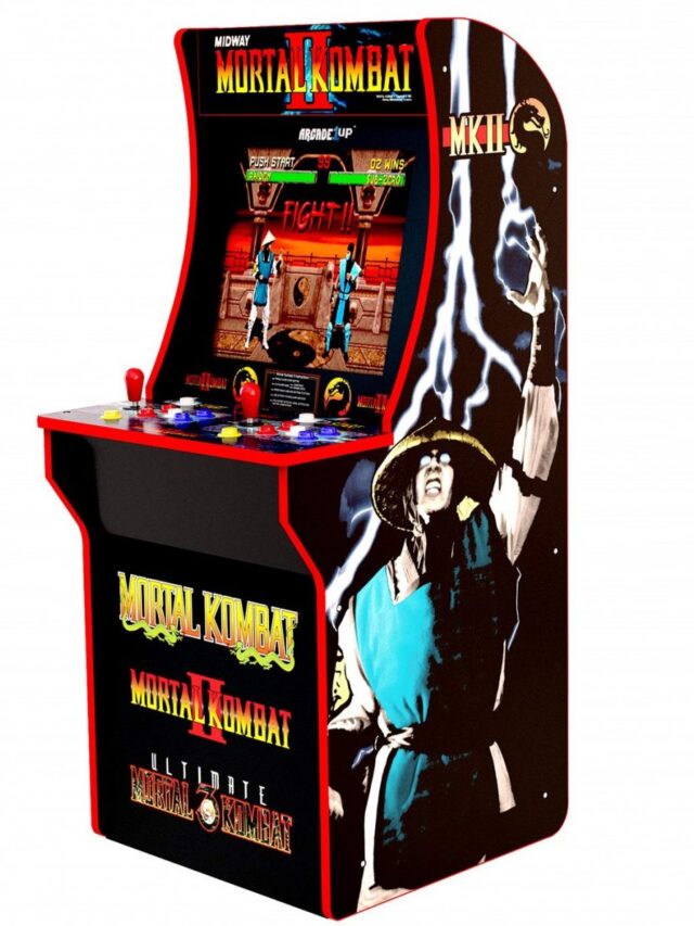 Стал популярный аркадный автомат  Mortal Kombat